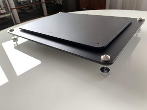 Custom Design Quadrophonic iRAP podstawa antywibracyjna