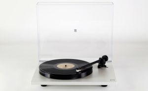 Rega Planar 1 White Gramofon analogowy z wkładką Carbon