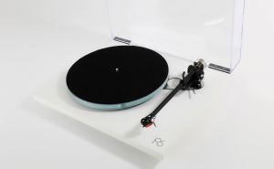 Rega Planar 6 White Gramofon analogowy z zasilaczem Neo