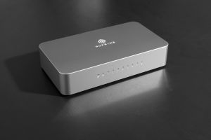 NuPrime Omnia SW-8 portowy switch gigabitowy dedykowany do audio 100/1000 Base-T